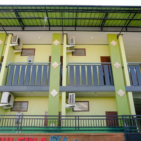 Zulfina Homestay Syariah Mitra Reddoorz Banyuwangi  Extérieur photo