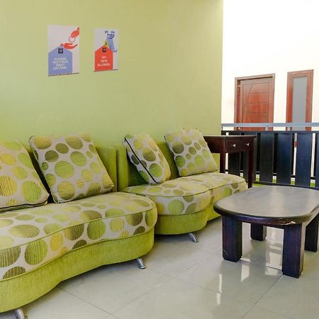 Zulfina Homestay Syariah Mitra Reddoorz Banyuwangi  Extérieur photo
