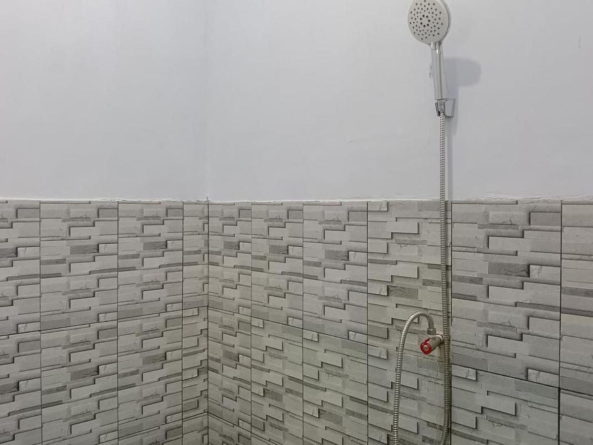 Zulfina Homestay Syariah Mitra Reddoorz Banyuwangi  Extérieur photo