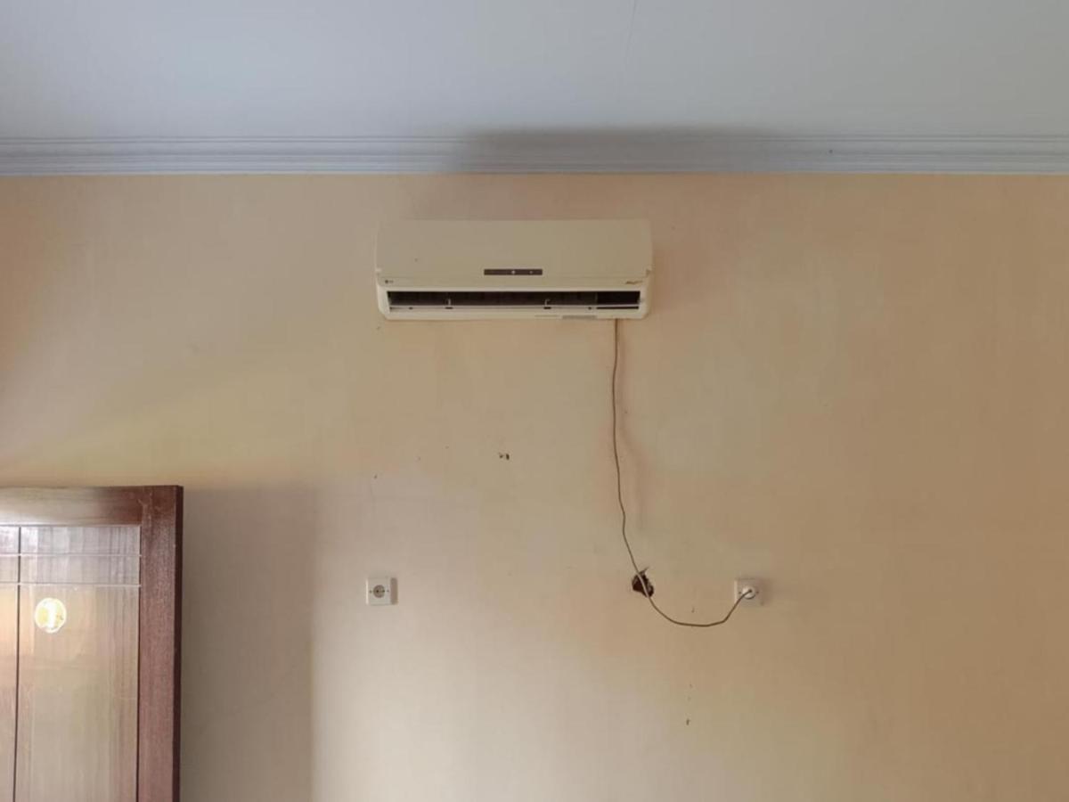 Zulfina Homestay Syariah Mitra Reddoorz Banyuwangi  Extérieur photo