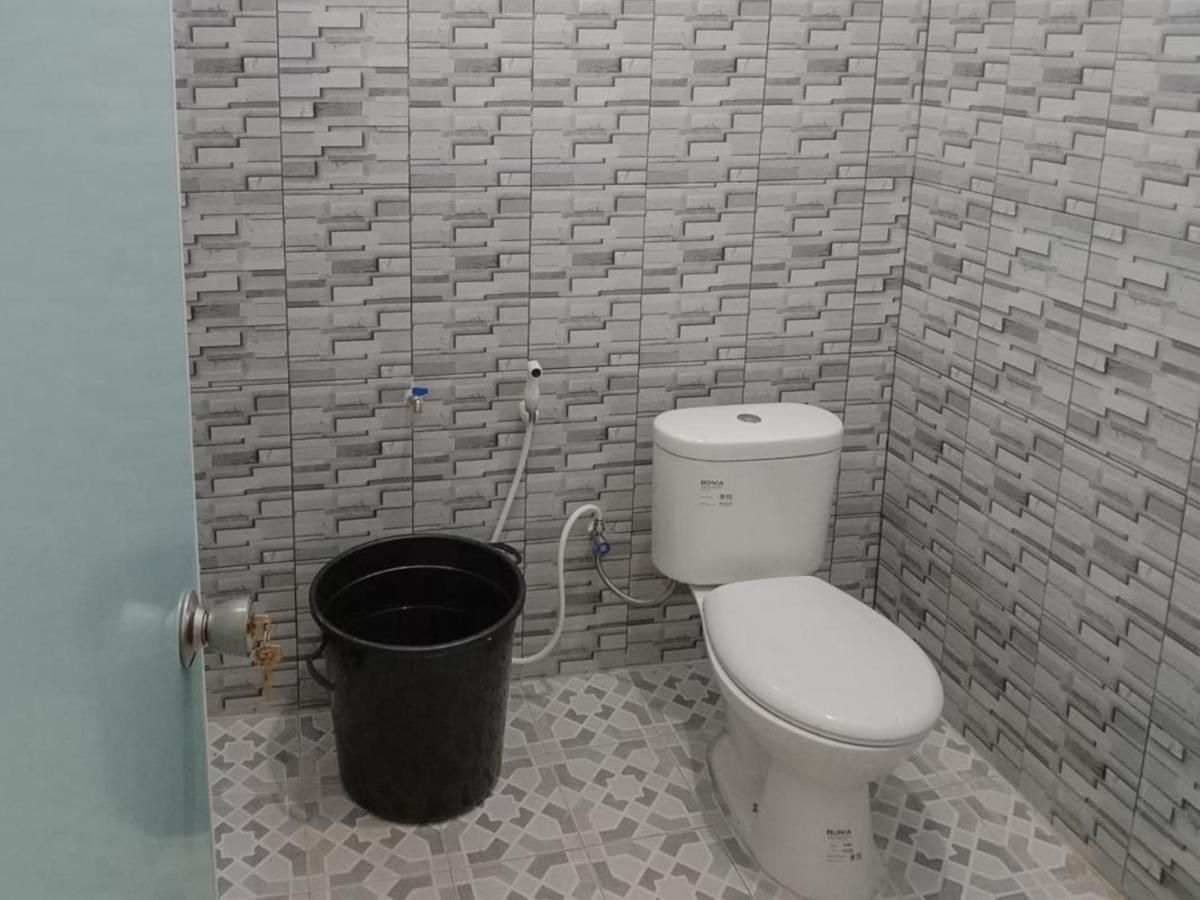 Zulfina Homestay Syariah Mitra Reddoorz Banyuwangi  Extérieur photo