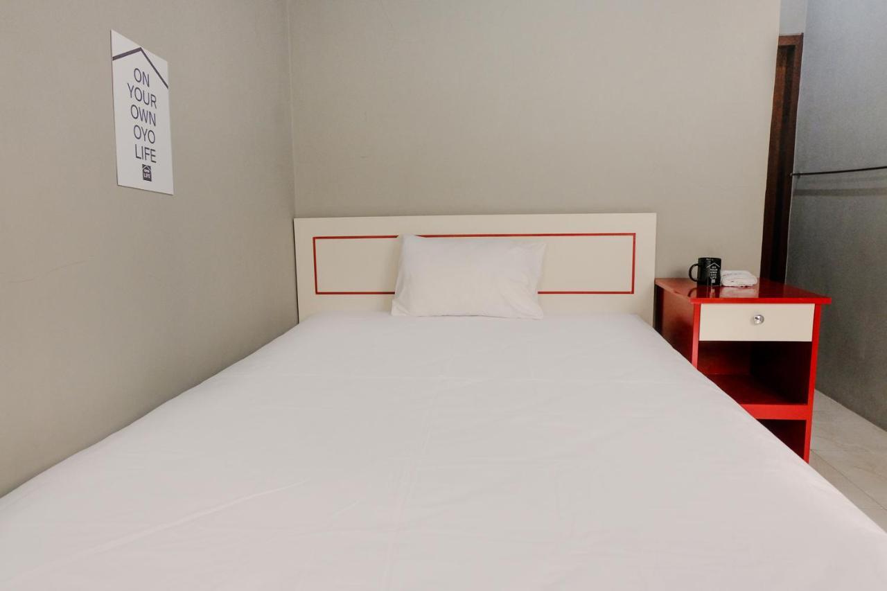 Zulfina Homestay Syariah Mitra Reddoorz Banyuwangi  Extérieur photo